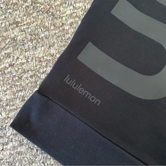 Lululemon Perfectly Oversized Crew *Logo (Black) - Picture 7 of 8